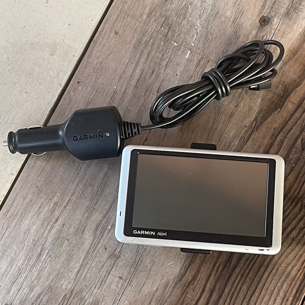 Garmin nuvi 1350 GPS Car Navigation System and Power Cord